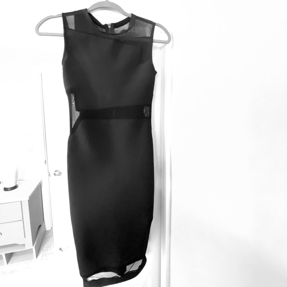 Black bodycon cocktail dress